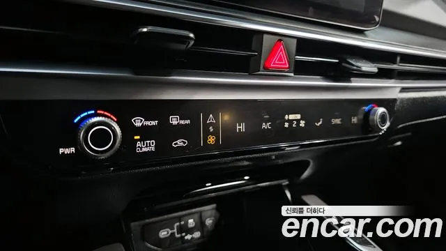 Kia Sorento Новый Sorento 4 поколение Дизель 2.2 4WD — Фото автомобиля 16