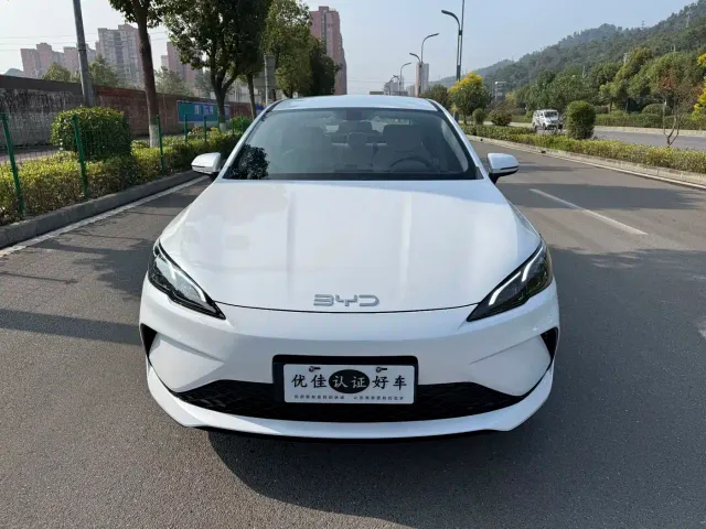 BYD Seal 05 DM-i — Фото автомобиля 2