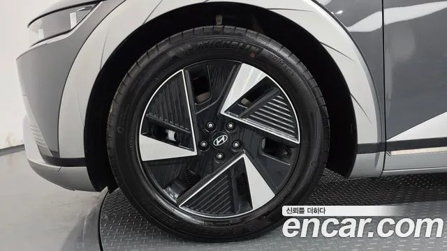 Hyundai Ioniq 5 New — Фото автомобиля 5