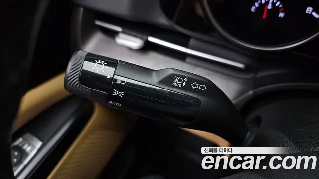 Kia Canival Carnival 4 поколение Бензин 9 мест Prestige — Фото автомобиля 17