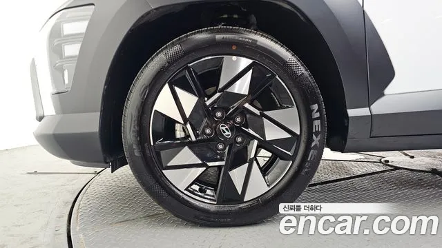 Hyundai Kona Kona (SX2) Бензин 1.6 турбо 2WD — Фото автомобиля 5