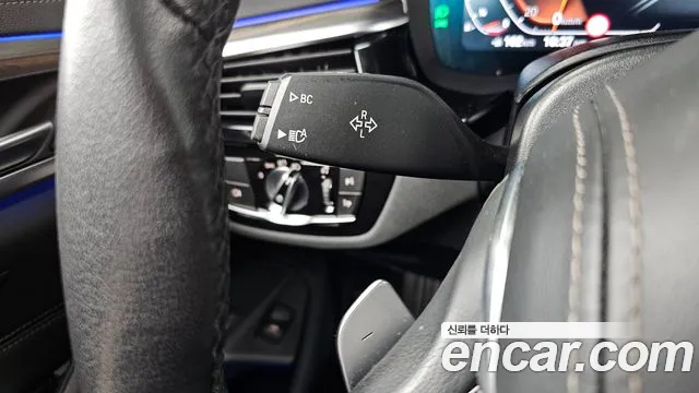 BMW 5 Series G30 — Фото автомобиля 30
