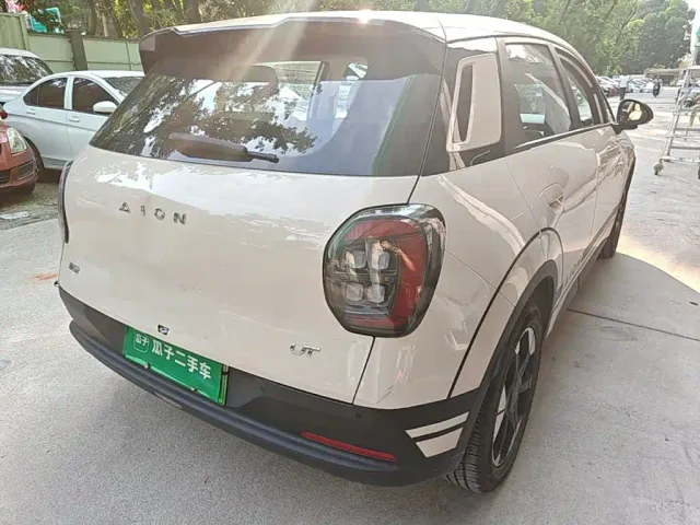 GAC Aion UT — Фото автомобиля 6