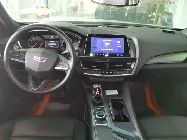 Cadillac CT5 — Фото автомобиля 12