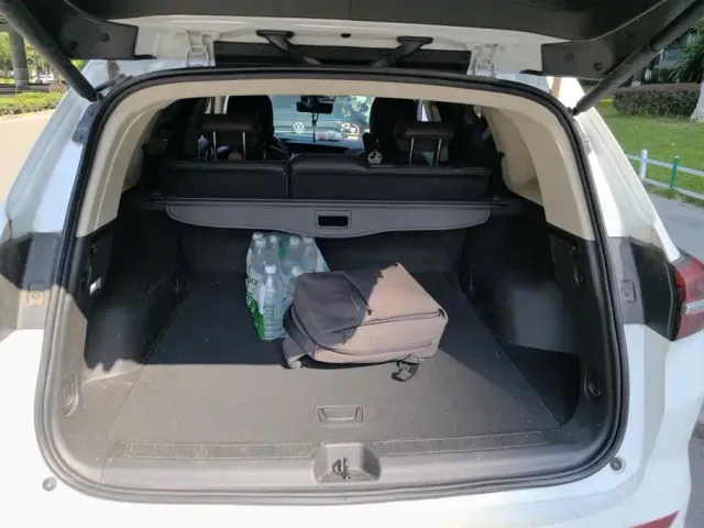 Buick Envision Plus — Фото автомобиля 4