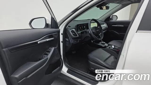 Kia Seltos — Фото автомобиля 10