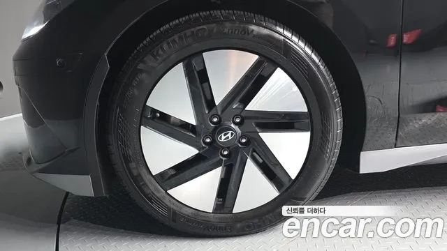 Hyundai Ioniq 6 — Фото автомобиля 5
