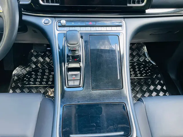 GAC Trumpchi M8 — Фото автомобиля 18