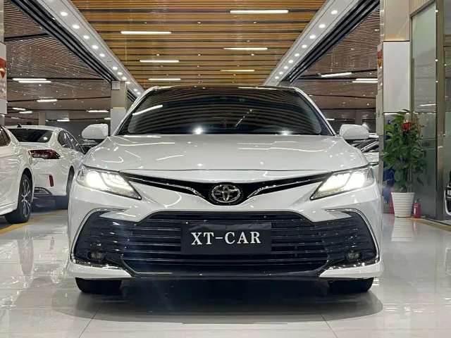 Toyota Camry 2023 2.5G Luxury Edition — Фото автомобиля 2