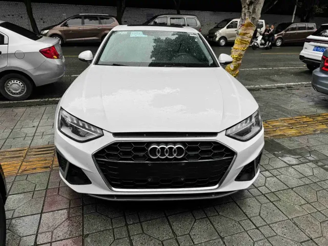Audi A4L — Фото автомобиля 2