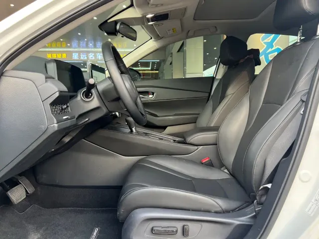 Honda Accord — Фото автомобиля 7