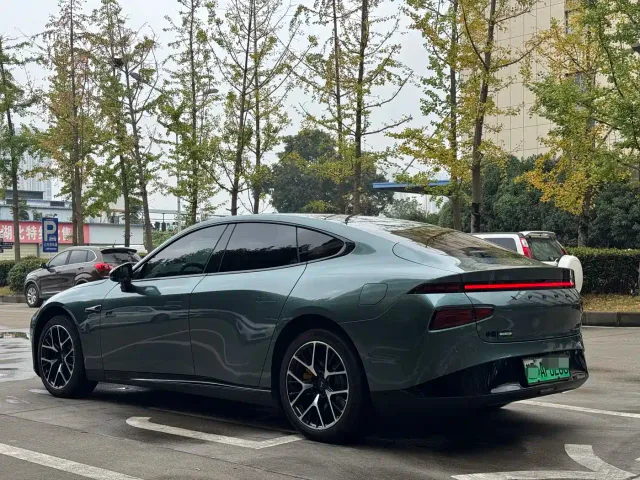 Xpeng P7 — Фото автомобиля 6