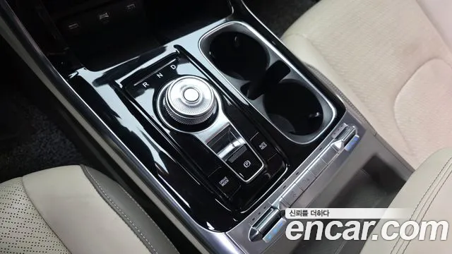 Kia Canival Carnival 4 поколение 7 мест Signature — Фото автомобиля 8
