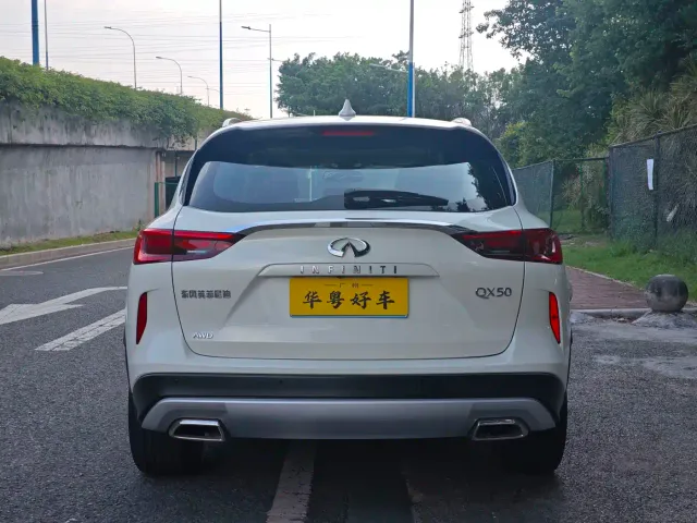 Infiniti QX50 — Фото автомобиля 3