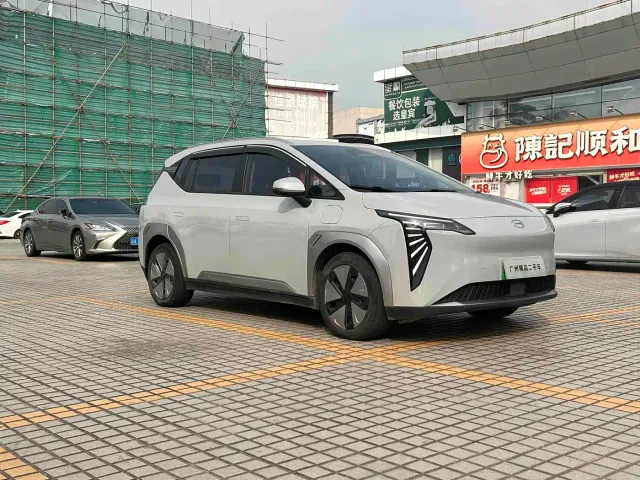GAC Aion Y — Фото автомобиля 2