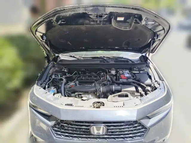 Honda Accord — Фото автомобиля 3