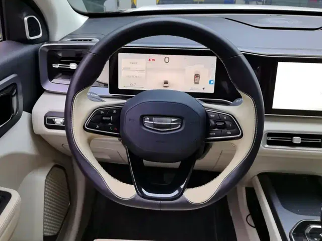 Geely ICON — Фото автомобиля 15