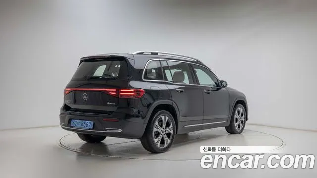 Mercedes-Benz EQB X243 — Фото автомобиля 2