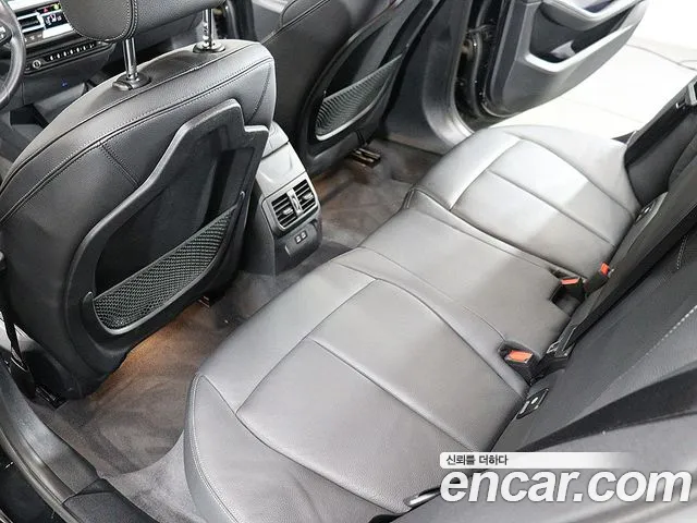 BMW 1 Series F40 — Фото автомобиля 15