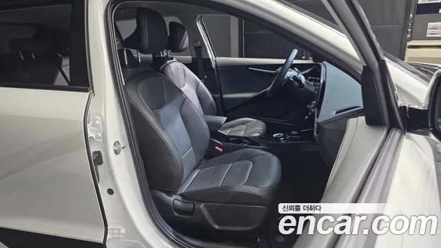 Kia Niro Niro (New) — Фото автомобиля 16