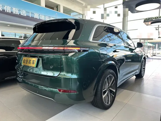 Li Auto L7 — Фото автомобиля 6