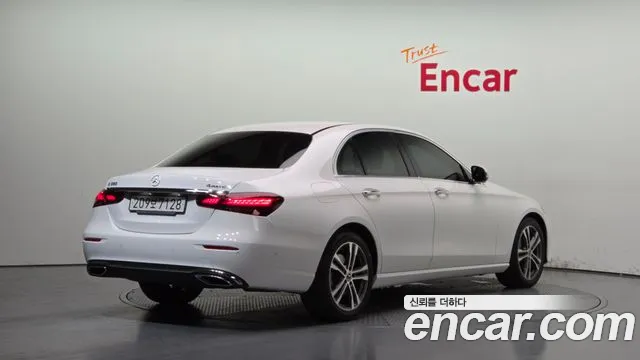 Mercedes-Benz E-Class W213 — Фото автомобиля 2