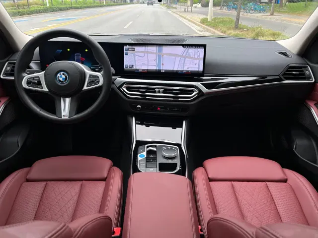 BMW i3 — Фото автомобиля 14