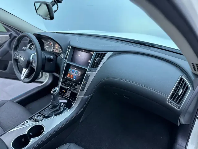 Infiniti Q50L — Фото автомобиля 21