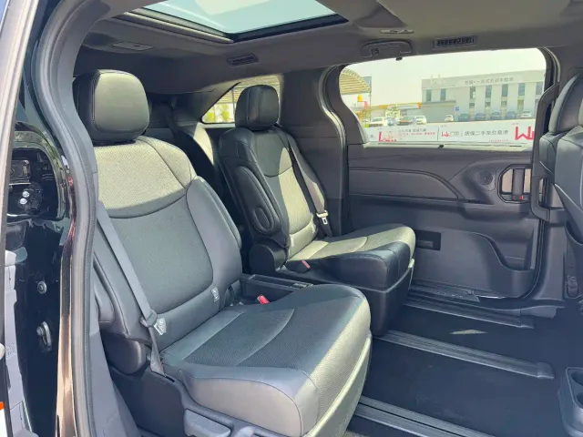 Toyota Granvia — Фото автомобиля 14