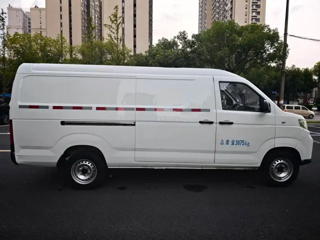 Karry Jiangtun E7 — Фото автомобиля 4