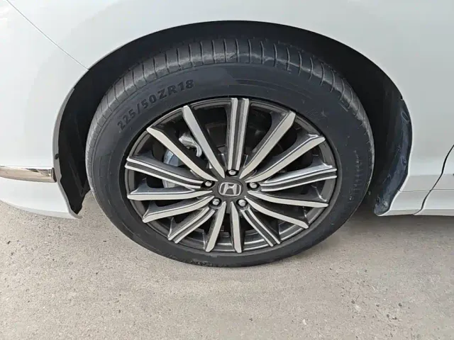 Honda Elysion — Фото автомобиля 22