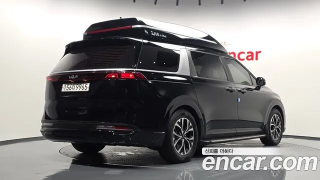 Kia Canival — Фото автомобиля 2