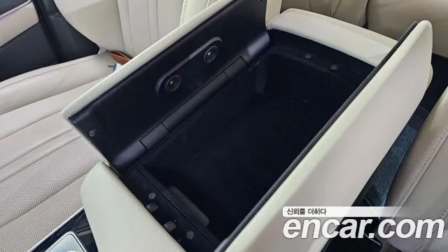 Genesis GV80 — Фото автомобиля 28