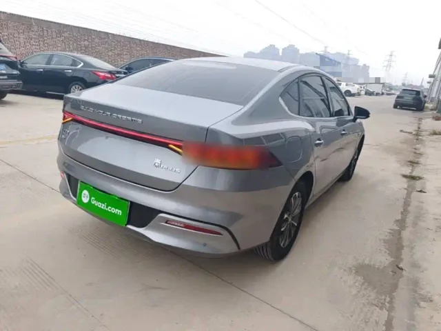 BYD Qin PLUS — Фото автомобиля 6