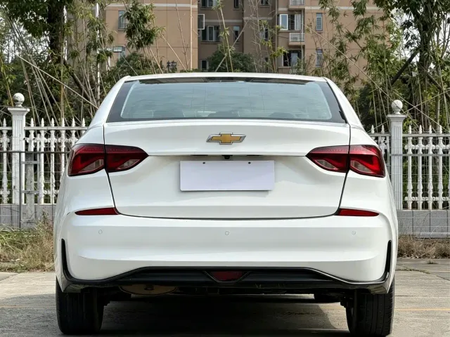 Chevrolet Monza — Фото автомобиля 20