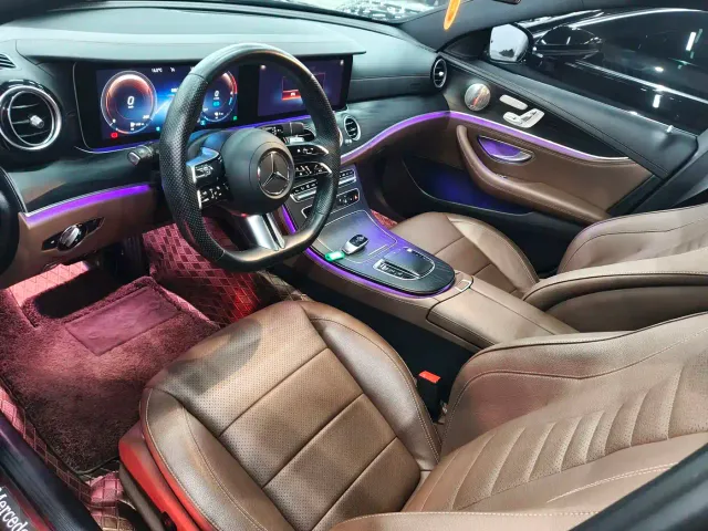 Mercedes-Benz E-Class — Фото автомобиля 11