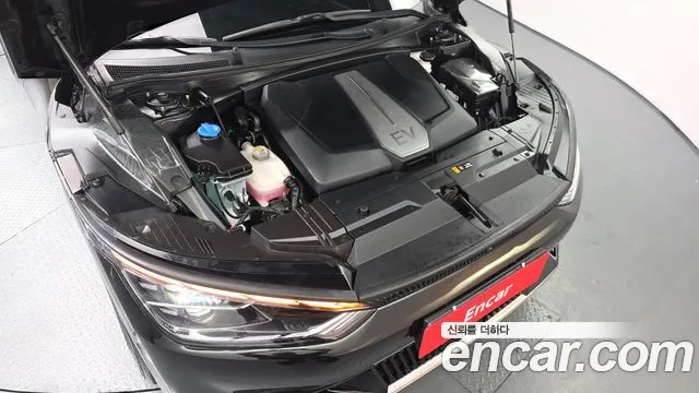 Kia EV6 — Фото автомобиля 9