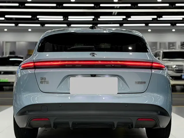 Nio ET5 Touring — Фото автомобиля 4