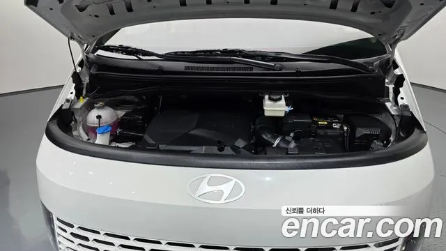 Hyundai Staria Staria 4WD Tourer 9 мест — Фото автомобиля 6