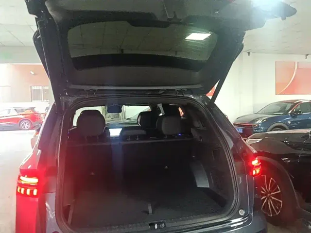 Geely Xingyue L — Фото автомобиля 18