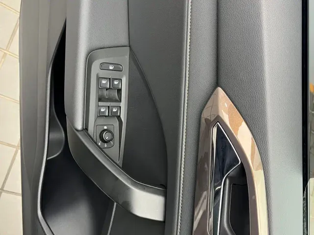 Volkswagen Tharu — Фото автомобиля 16