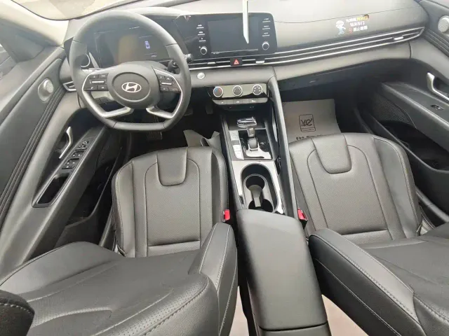 Hyundai Elantra 2023 1.5L CVT GLX Elite Edition — Фото автомобиля 5