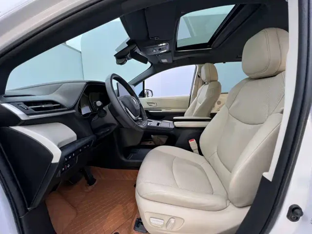 Toyota Granvia — Фото автомобиля 18