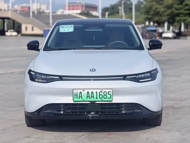 Leapmotor C01 — Фото автомобиля 2