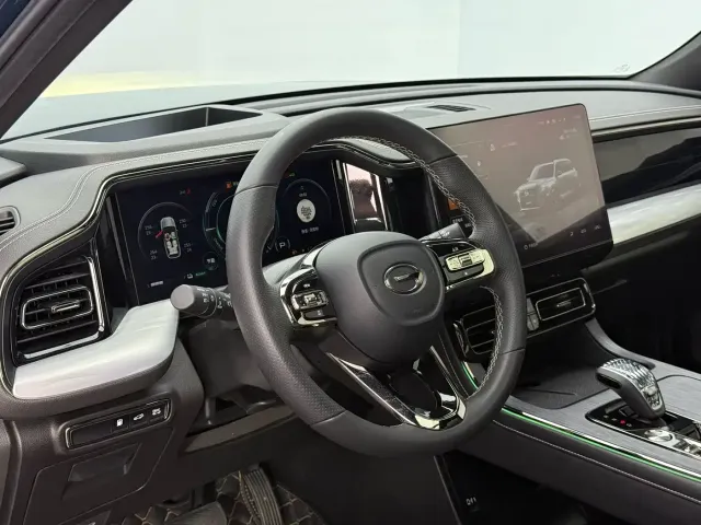 GAC Trumpchi Trumpchi GS8 2022 Dual Engine Series 2.0TM 2WD Premium Edition (6-Seater) — Фото автомобиля 15