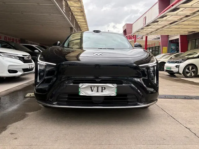 IM Motors LS6 — Фото автомобиля 3