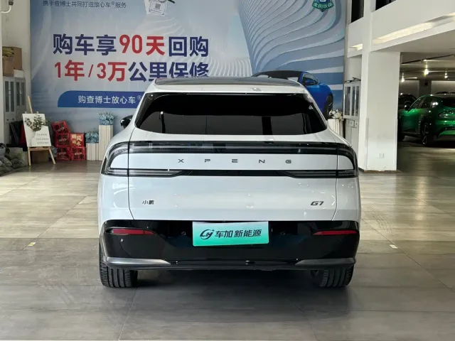 Xpeng G7 — Фото автомобиля 8