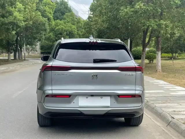 Buick E5 — Фото автомобиля 7