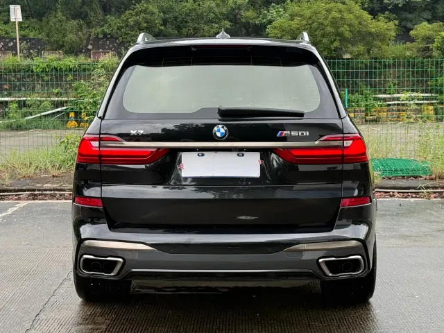 BMW X7 — Фото автомобиля 16