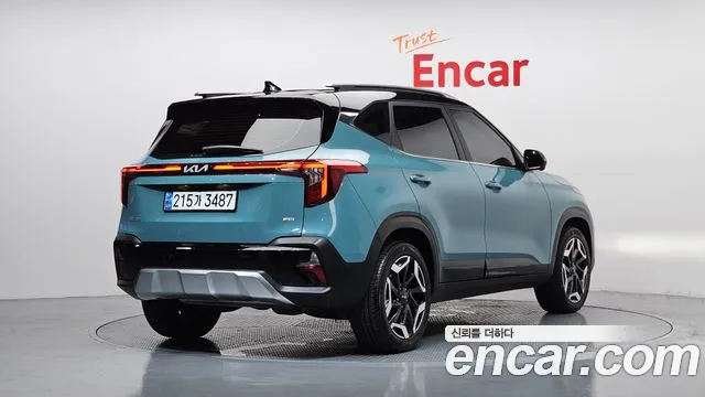 Kia Seltos — Фото автомобиля 2
